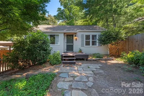 37 Wilmington St, Asheville, NC 28806