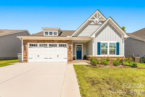 6412 Cambridge Dr, Harrisburg, NC 28075