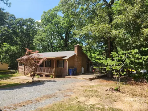 Exterior - 106 Maye St, Wingate, NC 28174 photo 2 of 7