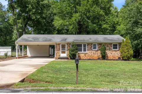 644 Dallas Spencer Mountain Rd, Dallas, NC 28034