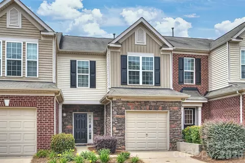 6408 Silver Star Ln, Charlotte, NC 28210