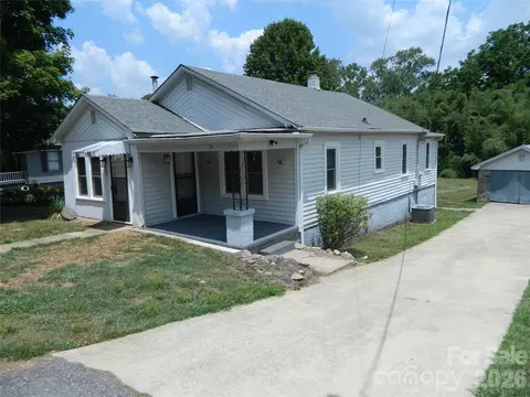 129 Edgebrook Nw Pl NW, Lenoir, NC 28645