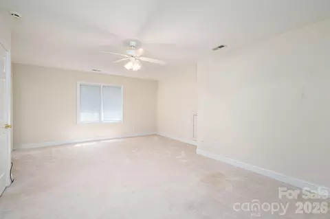 Bedroom - 112 Mooreland Ne Dr NE, Conover, NC 28613 photo 6 of 6