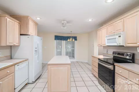 Kitchen - 112 Mooreland Ne Dr NE, Conover, NC 28613 photo 1 of 4