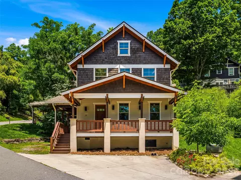 25 Shady Park Ln, Asheville, NC 28804