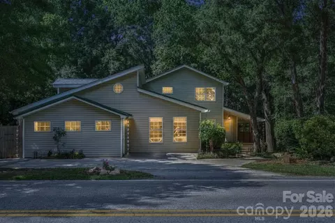 1516 Hensley Rd, Fort Mill, SC 29715