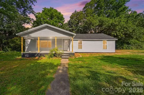 218 33rd Sw St SW, Hickory, NC 28602