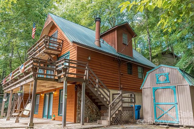 330 Riddle Cove Rd, Maggie Valley, NC 28751