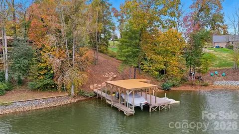 5411 Icard Ridge Rd, Hickory, NC 28601