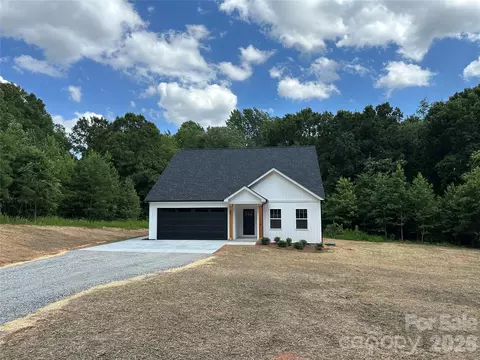 907 Orangewood St, Kannapolis, NC 28081