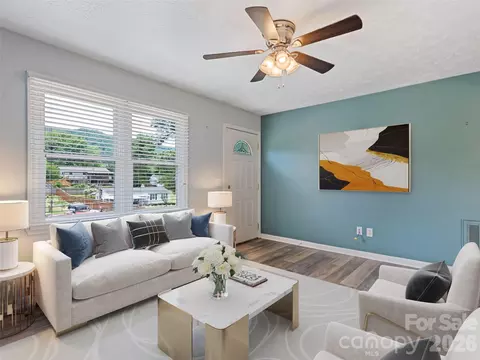 Living - 111 Keith St, Clyde, NC 28721 photo 3 of 6