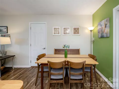 Dining - 14 Fox Run Pl, Fairview, NC 28730 photo 2 of 2
