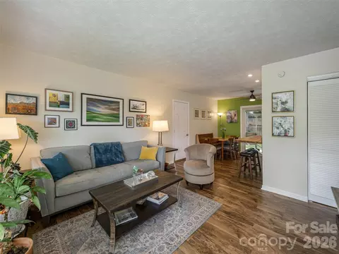 Living - 14 Fox Run Pl, Fairview, NC 28730 photo 3 of 3