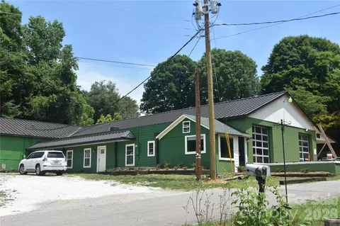 68 Circle Dr, Marion, NC 28752