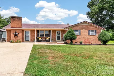 1316 Drumstand Rd, Stony Point, NC 28678