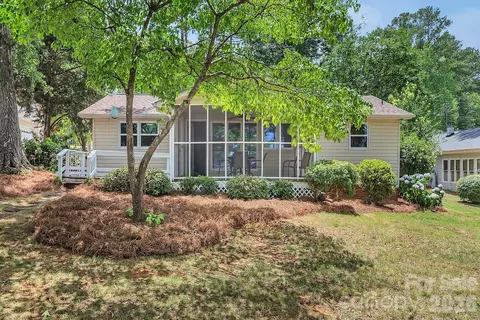 49294 Wood Land Dr, Norwood, NC 28128
