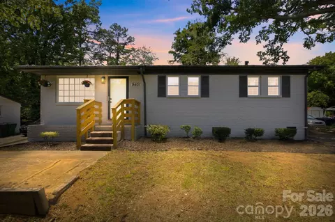 9401 Feldbank Dr, Charlotte, NC 28216