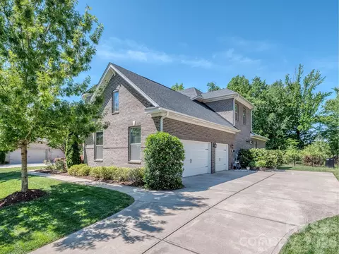 Exterior - 121 Enclave Blvd, Matthews, NC 28104 photo 7 of 8