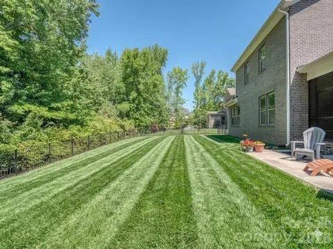 Exterior - 121 Enclave Blvd, Matthews, NC 28104 photo 6 of 8