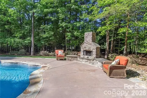Exterior - 4293 Soaring Eagle Cove Ct, Denver, NC 28037 photo 4 of 5