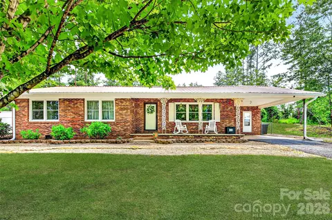 2355 Tatertown Loop, Nebo, NC 28761