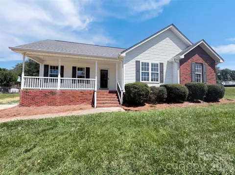 1011 Meagan Ct, Bessemer City, NC 28016