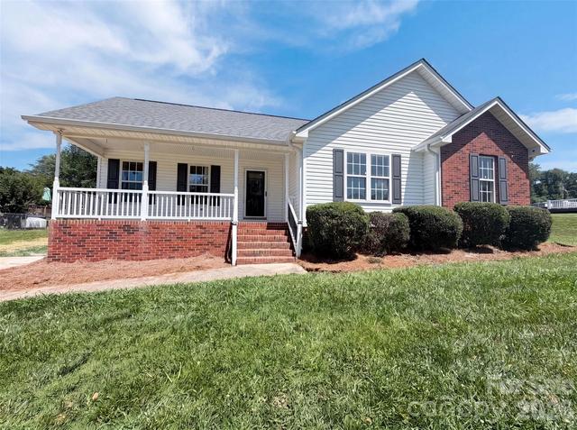 1011 Meagan Ct, Bessemer City, NC 28016