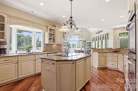 Kitchen - 7631 Dellinger Rd, Denver, NC 28037 photo 2 of 3
