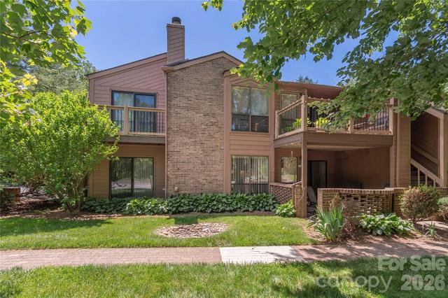 33 Ravencroft E33 Ln #E33, Asheville, NC 28803