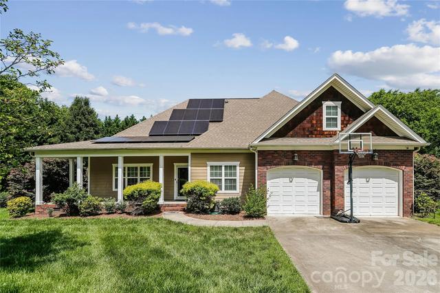 10703 Middle Acres Rd, Charlotte, NC 28213