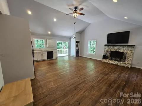 Living - 100 Squirrel Ln, Sapphire, NC 28774 photo 2 of 3