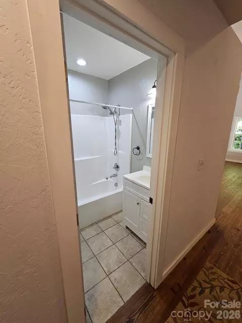 Bath - 100 Squirrel Ln, Sapphire, NC 28774 photo 1 of 2