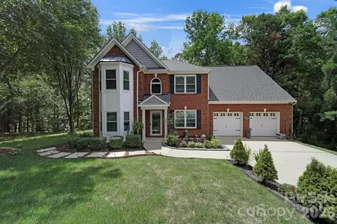 14338 Crown Harbor Dr, Charlotte, NC 28278
