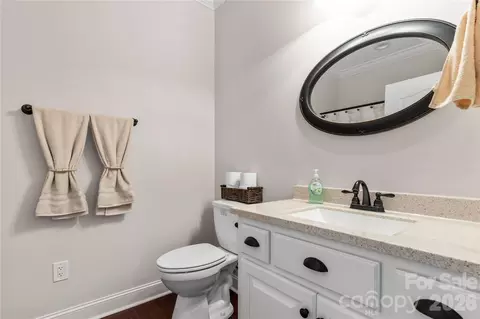 Bath - 1962 Robin Dr, Lancaster, SC 29720 photo 1 of 2