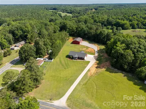 View/Area - 1962 Robin Dr, Lancaster, SC 29720 photo 1 of 2