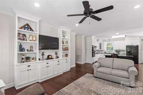Living - 1962 Robin Dr, Lancaster, SC 29720 photo 2 of 2