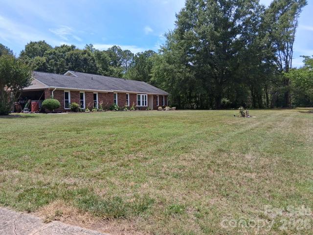 1415 Old Us 221a Hwy, Mooresboro, NC 28114