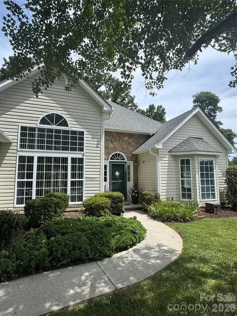 122 Nantucket Ct, Mooresville, NC 28117