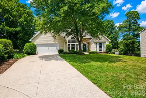 122 Nantucket Ct, Mooresville, NC 28117
