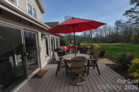 Exterior - 3757 Rock Bridge Ne Dr NE, Conover, NC 28613 photo 1 of 5