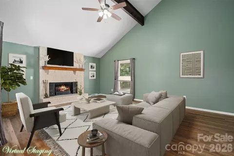 Living - 519 Nellie John Dr, Clyde, NC 28721 photo 2 of 10