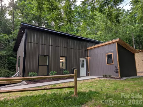 345 Monticello Rd, Weaverville, NC 28787