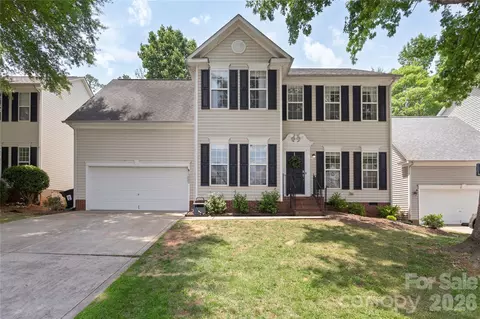 12002 Harmon Ln, Pineville, NC 28134