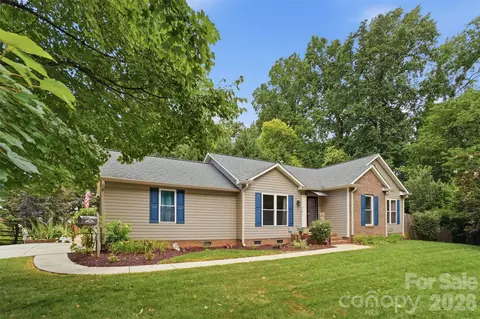 121 Oak St, Belmont, NC 28012