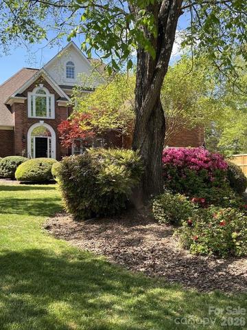 10300 Lady Grace Ln, Charlotte, NC 28270