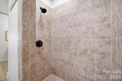 Bath - 18745 Daymark Dr, Cornelius, NC 28031 photo 3 of 4