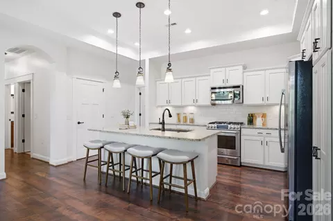 Kitchen - 18745 Daymark Dr, Cornelius, NC 28031 photo 2 of 7