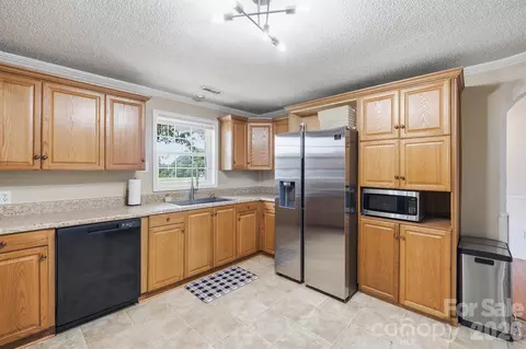 Kitchen - 1782 Cat Square Rd, Vale, NC 28168 photo 2 of 5