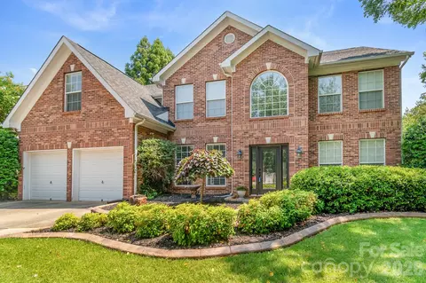 1107 Boulder Ct, Waxhaw, NC 28173
