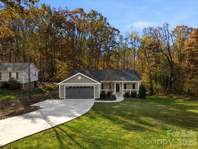 2705 Andrew Point Dr, Denver, NC 28037